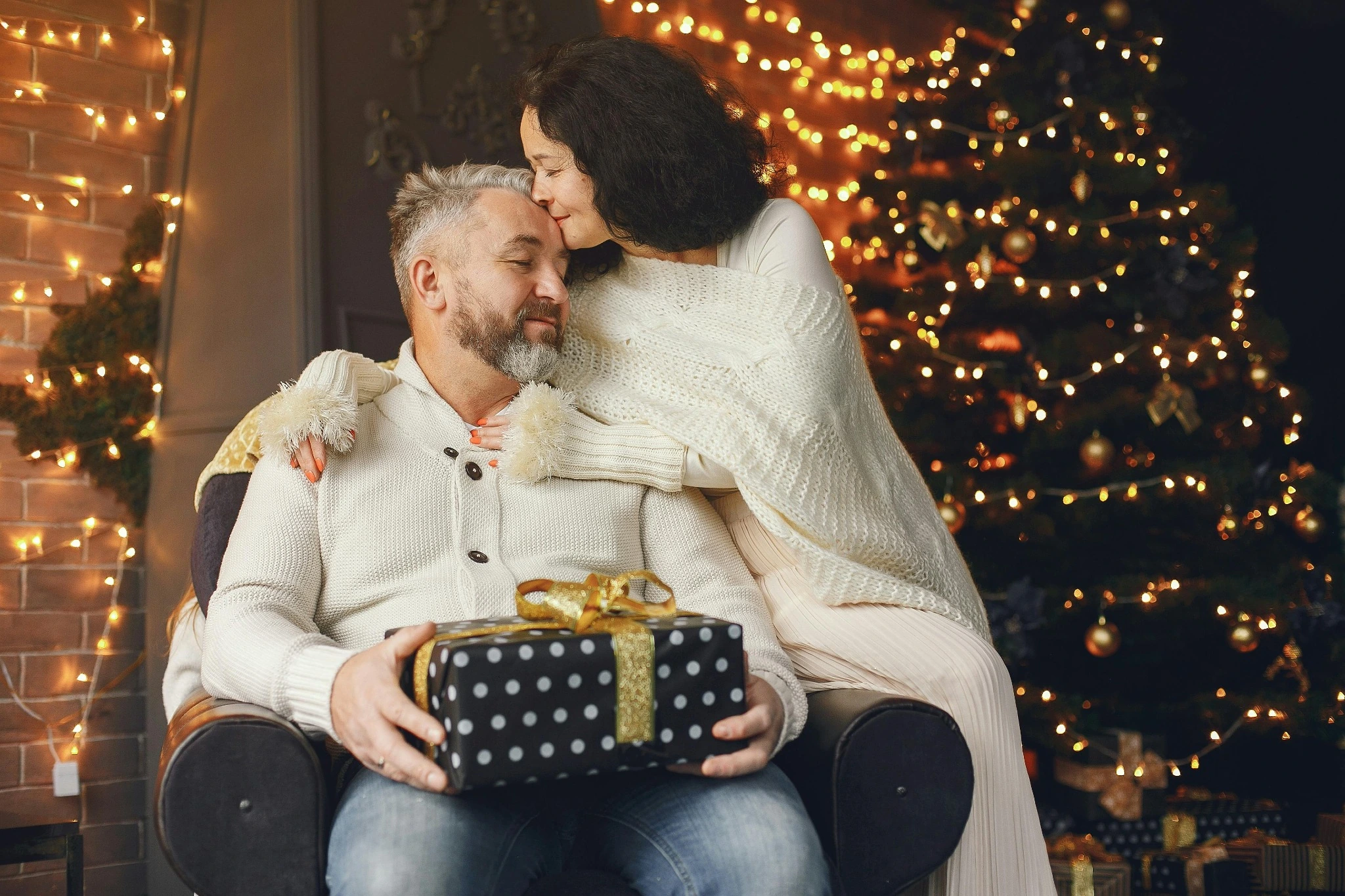 anniversary gifts for couples india 2026